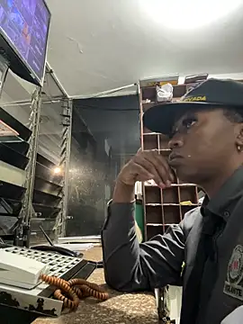 CiaraEbony online show from April 1, 5:09 am