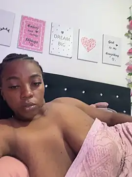 CiaraEbony online show from May 16, 1:48 am
