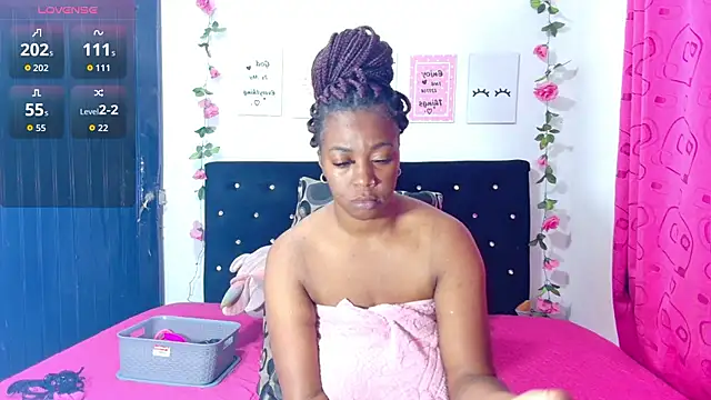 CiaraEbony online show from October 30, 1:04 am