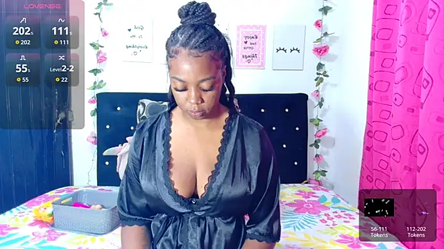 Snapshot of CiaraEbony chatting on September 27, 12:50 am CiaraEbony online show from September 27, 12:50 am