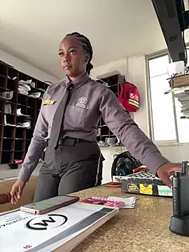 CiaraEbony online show from April 30, 2:13 pm