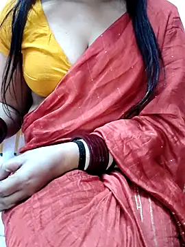 Snapshot of Monalisha_G chatting on December 16, 9:24 am Monalisha G online show from December 16, 9:24 am