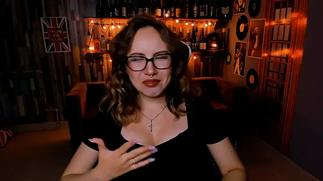 Snapshot of JasmineMilko chatting on July 1, 5:08 am JasmineMilko online show from July 1, 5:08 am
