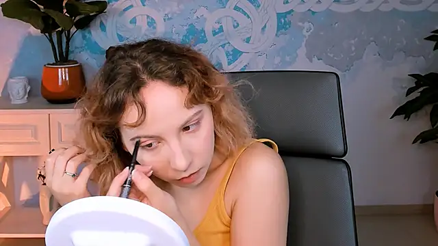 Snapshot of JasmineMilko chatting on October 20, 5:09 am JasmineMilko online show from October 20, 5:09 am