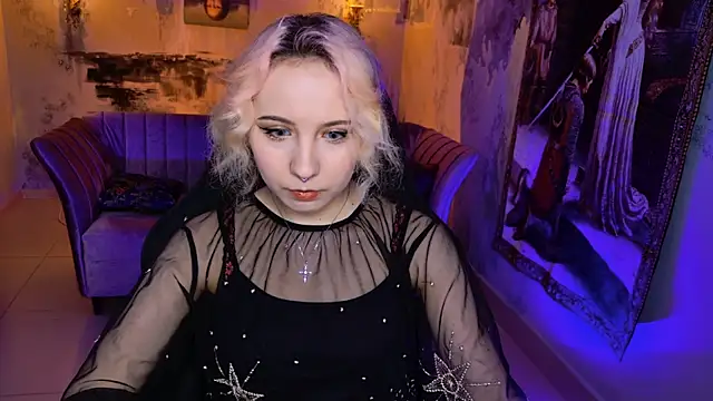 Snapshot of JasmineMilko chatting on March 14, 5:05 am JasmineMilko online show from March 14, 5:05 am