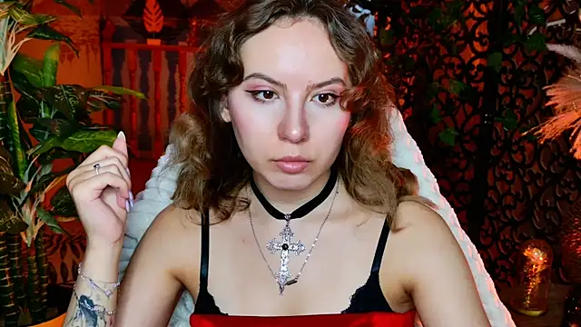 Snapshot of JasmineMilko chatting on June 20, 5:01 am JasmineMilko online show from June 20, 5:01 am