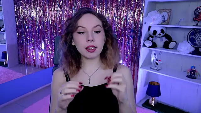 JasmineMilko online show from April 15, 5:13 am