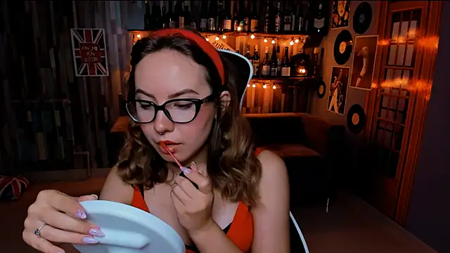 Snapshot of JasmineMilko chatting on July 2, 5:02 am JasmineMilko online show from July 2, 5:02 am