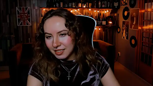 Snapshot of JasmineMilko chatting on July 7, 5:10 am JasmineMilko online show from July 7, 5:10 am