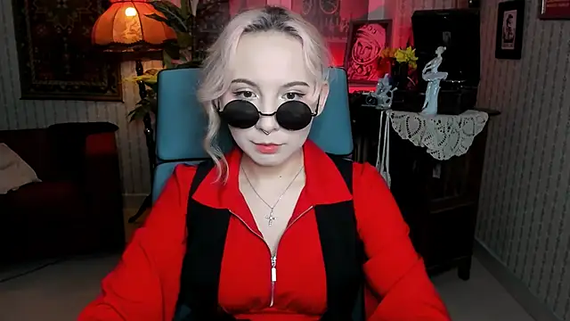 Snapshot of JasmineMilko chatting on February 26, 5:03 am JasmineMilko online show from February 26, 5:03 am