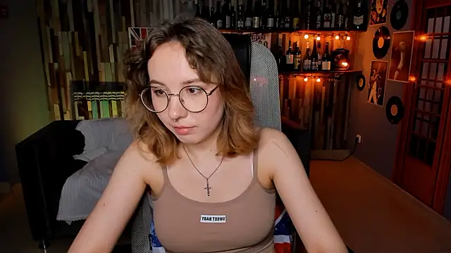 JasmineMilko online show from March 2, 7:15 am