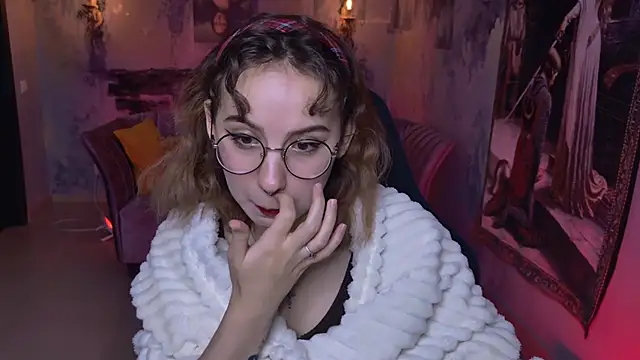 JasmineMilko online show from February 3, 5:05 am