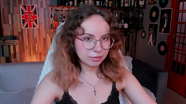 JasmineMilko online show from May 16, 5:06 am