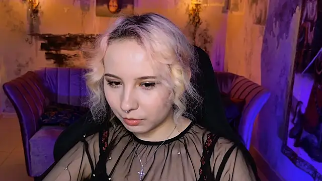 Snapshot of JasmineMilko chatting on March 14, 8:10 am JasmineMilko online show from March 14, 8:10 am