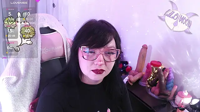 LiloMoon69 online show from April 9, 4:03 am