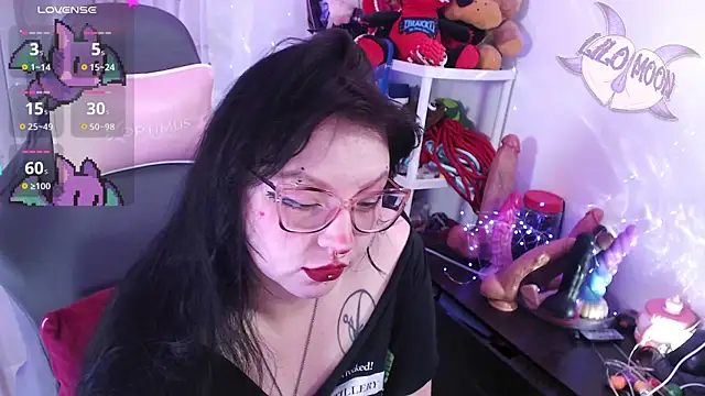 LiloMoon69 online show from March 26, 1:42 pm