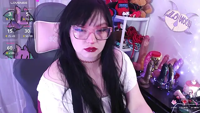 LiloMoon69 online show from March 12, 1:48 pm