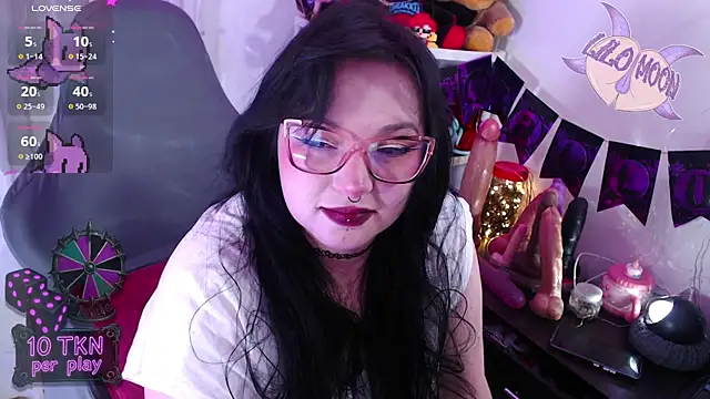 LiloMoon69 online show from November 5, 4:54 pm