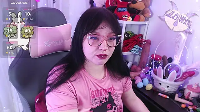 LiloMoon69 online show from April 3, 9:43 pm