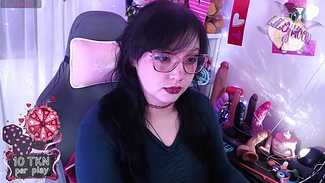 LiloMoon69 online show from February 14, 1:39 am