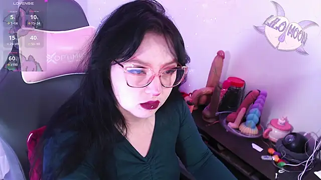 LiloMoon69 online show from May 2, 3:12 am