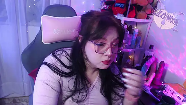 LiloMoon69 online show from March 20, 3:45 am