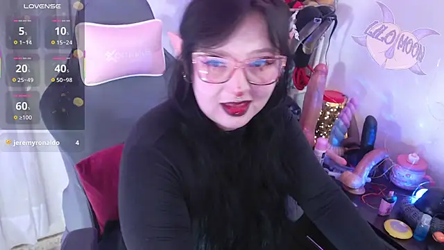 LiloMoon69 online show from October 5, 1:02 pm