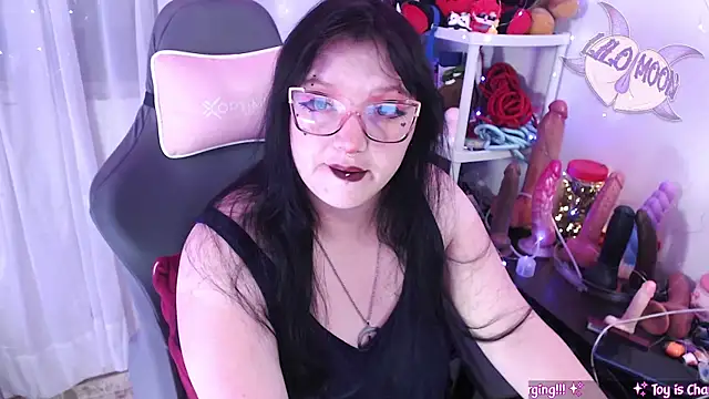 LiloMoon69 online show from March 6, 2:56 pm