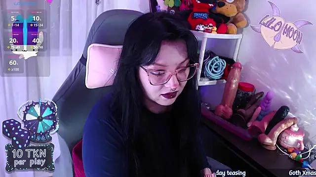 LiloMoon69 online show from December 18, 2:43 pm