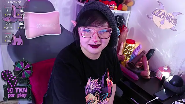 LiloMoon69 online show from November 15, 1:48 pm