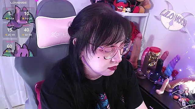 LiloMoon69 online show from March 14, 2:23 pm