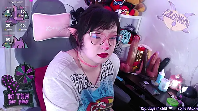 LiloMoon69 online show from December 1, 12:39 pm