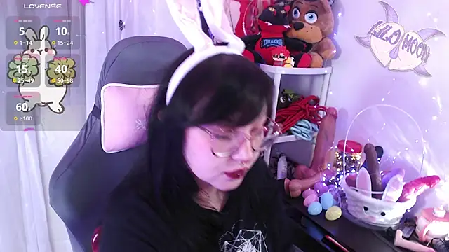 LiloMoon69 online show from April 2, 4:24 pm