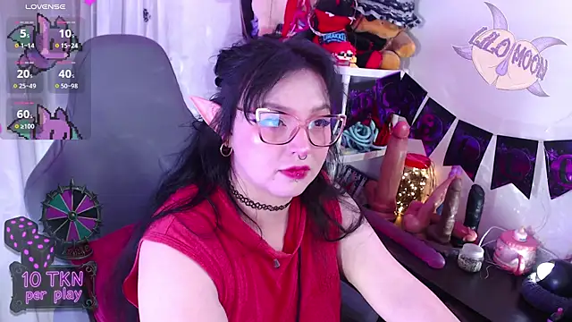 LiloMoon69 online show from November 3, 1:33 am