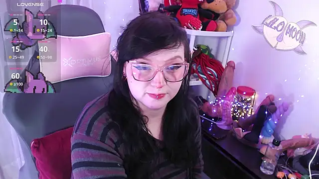 LiloMoon69 online show from March 25, 2:05 pm