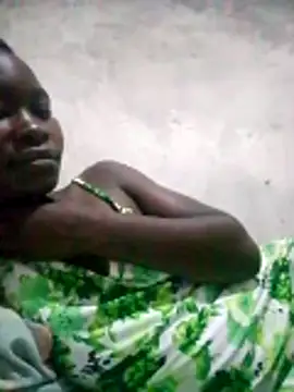 sexyblackya online show from December 3, 4:13 am