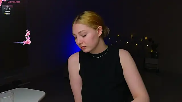 Catherine River online show from May 2, 6:02 pm