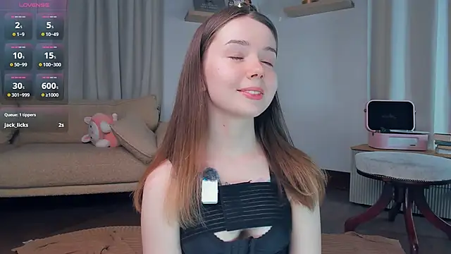 DominikaElis online show from April 20, 7:59 pm