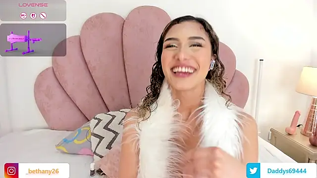 Snapshot of Daddysgirl1_ chatting on December 4, 11:37 pm Daddysgirl1 online show from December 4, 11:37 pm