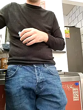 PublicNoFace online show from January 2, 3:19 pm