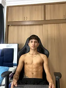  CamiloBass online show from January 13, 1:42 am