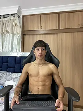  CamiloBass online show from February 7, 1:35 am