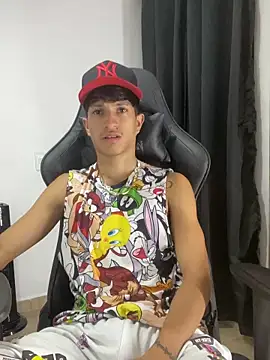  CamiloBass online show from March 10, 1:31 am