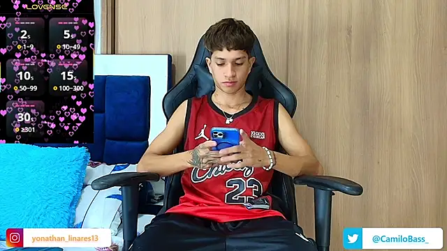  CamiloBass online show from November 26, 12:21 am