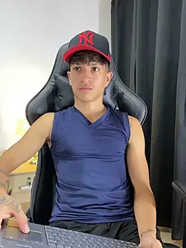  CamiloBass online show from March 26, 1:26 am