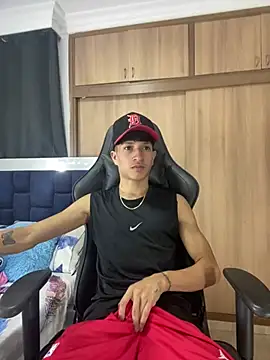  CamiloBass online show from February 21, 12:34 am