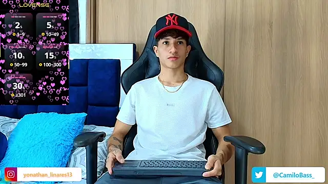  CamiloBass online show from March 1, 1:16 am