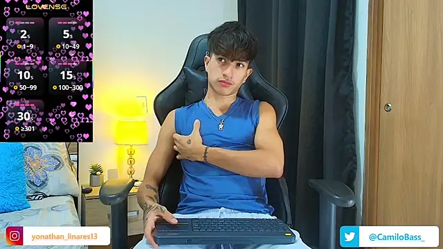  CamiloBass online show from April 2, 10:27 pm