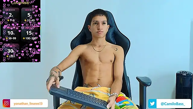  CamiloBass online show from October 13, 7:48 pm
