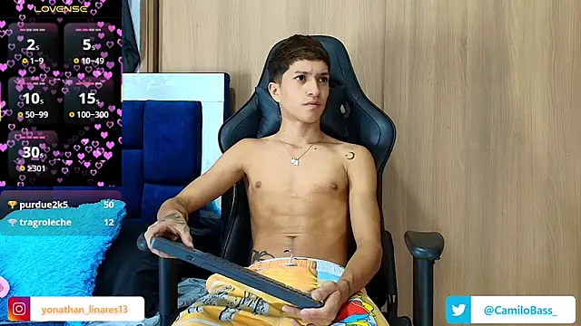  CamiloBass online show from November 6, 11:53 pm